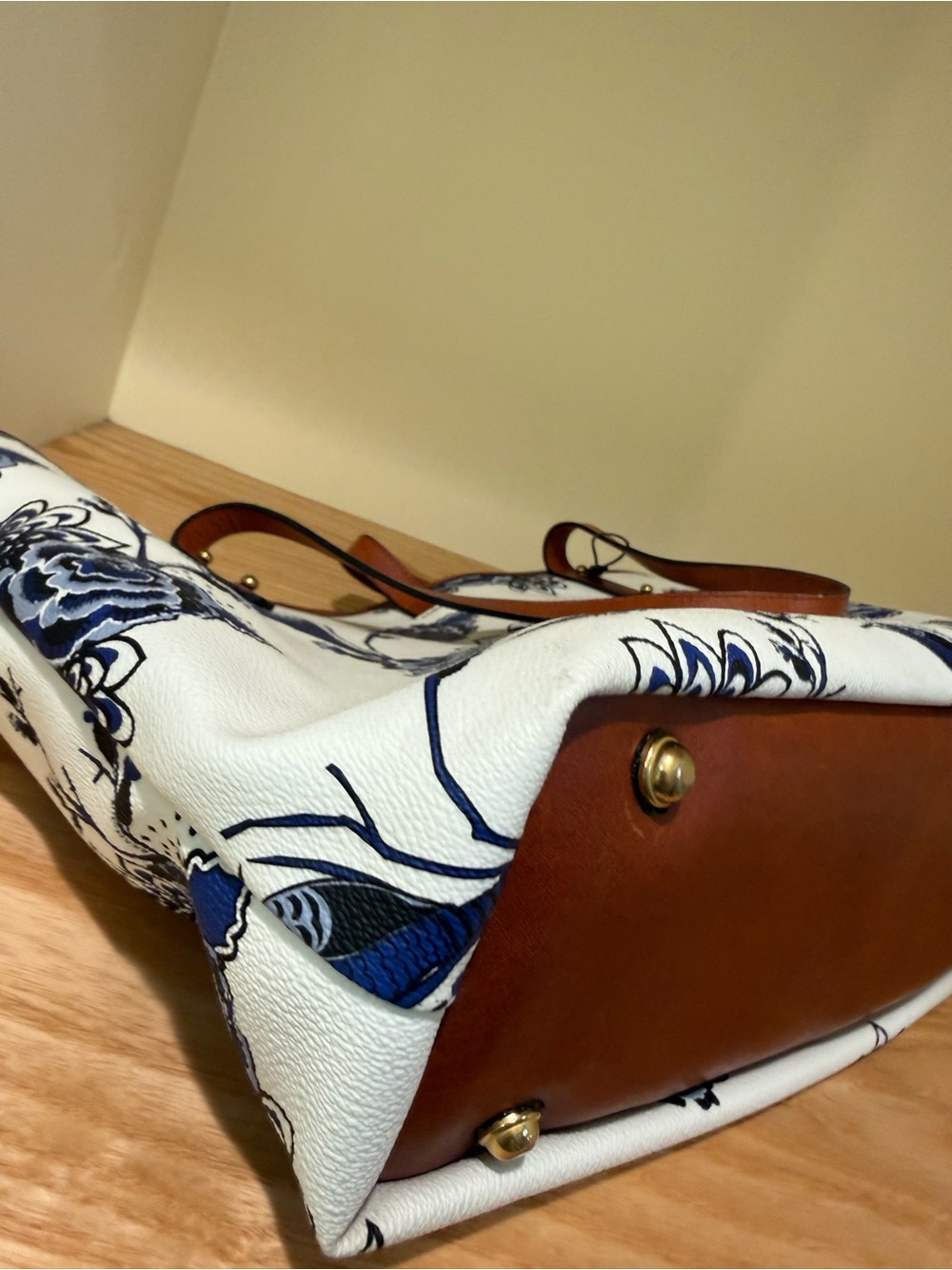 Rare Brahmin All-Day Tote in Blue Delft - Picture 11 of 13